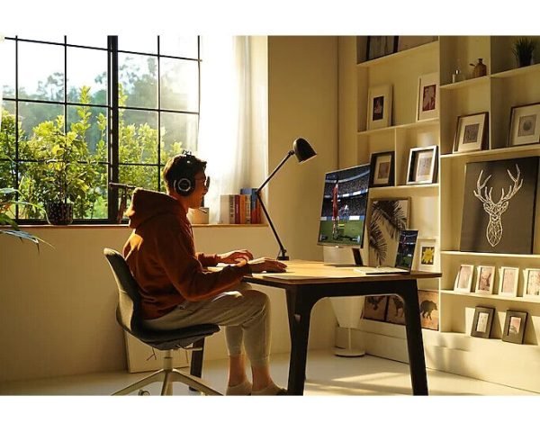 Samsung 27" S27AM500NU Gaming Smart Monitor - Image 3